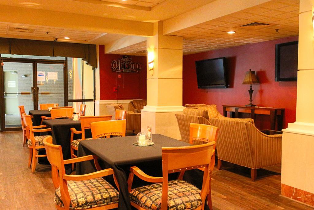 Готель Ramada Plaza By Wyndham Atlanta Airport College Park Екстер'єр фото