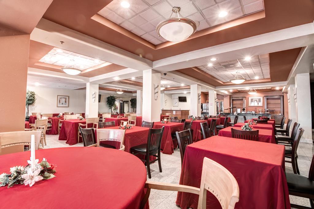 Готель Ramada Plaza By Wyndham Atlanta Airport College Park Екстер'єр фото