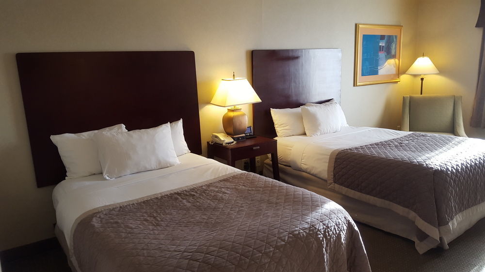 Готель Ramada Plaza By Wyndham Atlanta Airport College Park Екстер'єр фото