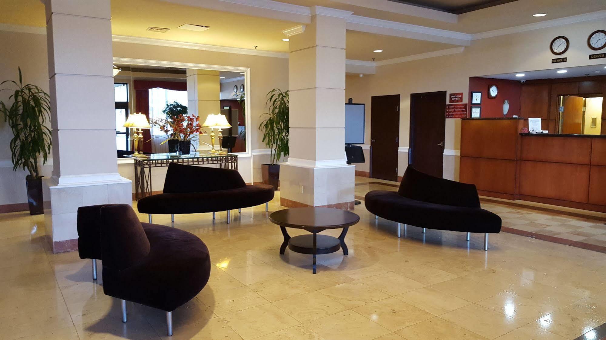 Готель Ramada Plaza By Wyndham Atlanta Airport College Park Екстер'єр фото