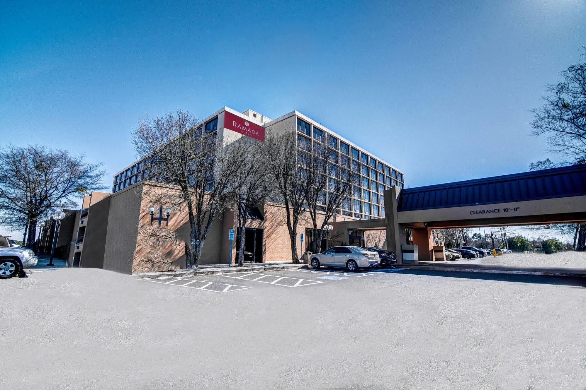 Готель Ramada Plaza By Wyndham Atlanta Airport College Park Екстер'єр фото